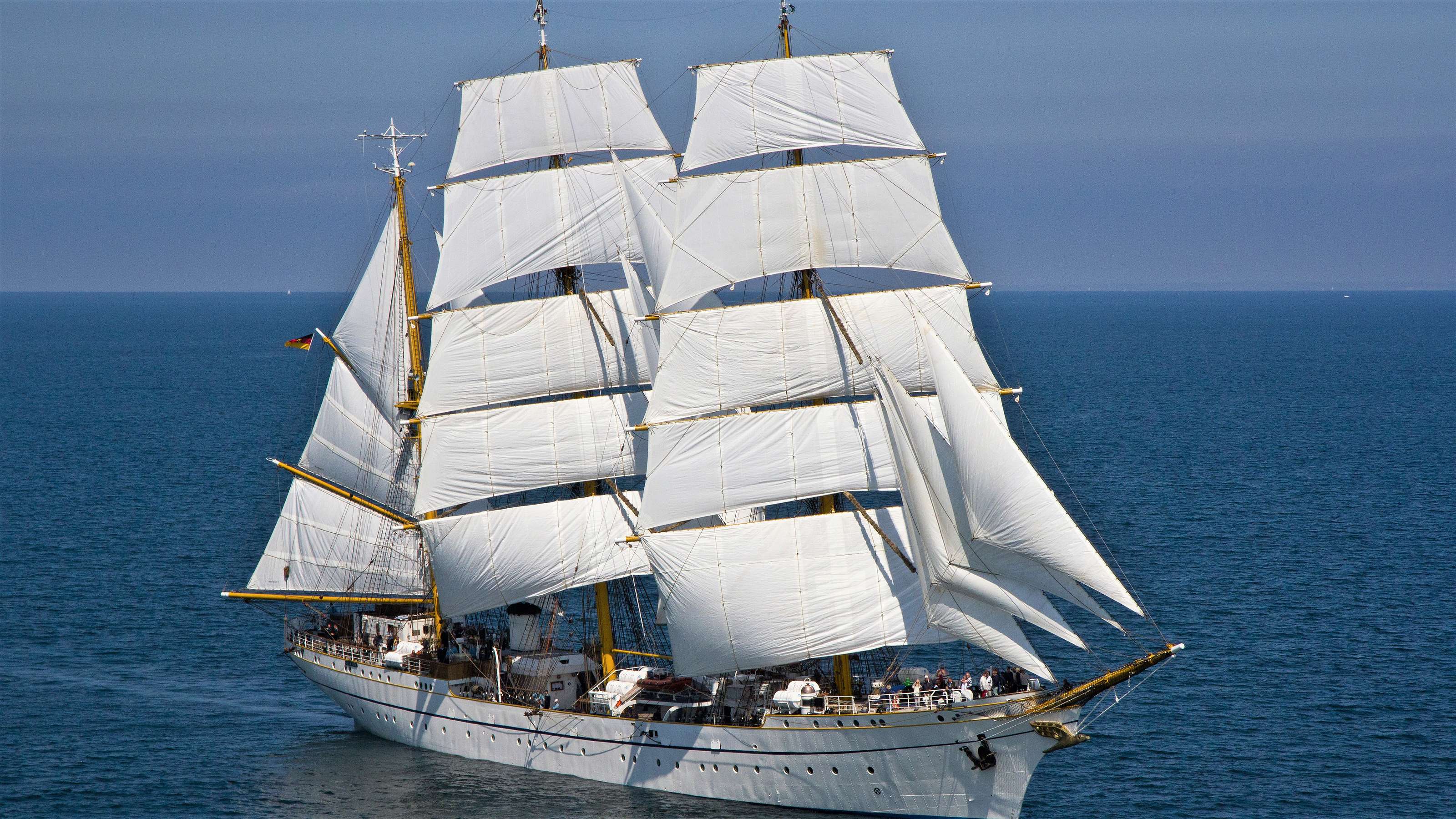 Das Segelschulschiff Gorch Fock ist eine Bark.