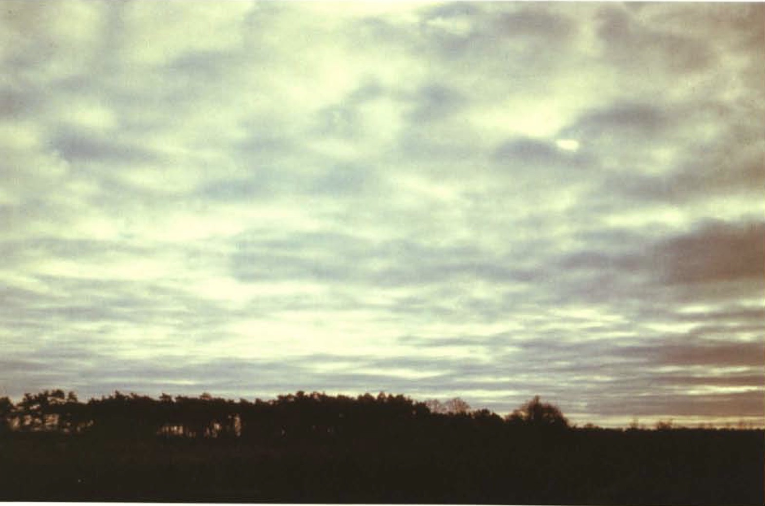 Stratocumulus-Bewölkung.