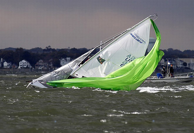 Sonnenschuss_unter_Spinnaker.